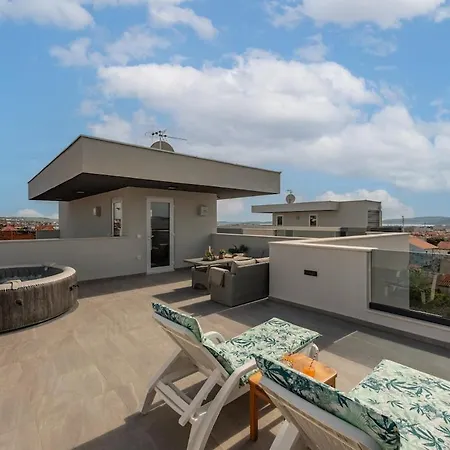 Luxury Elena -