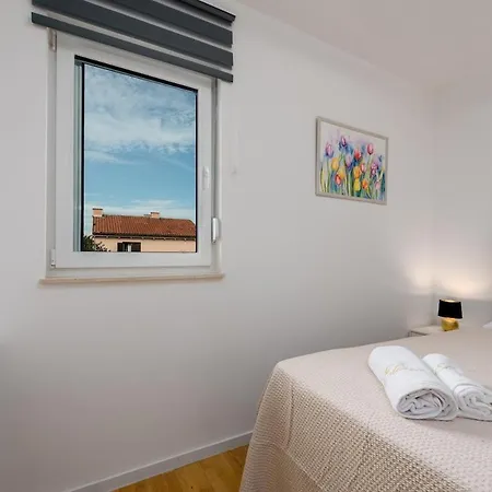Apartamento Luxury Elena - *