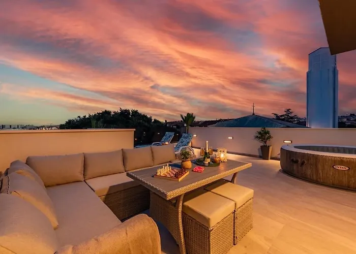 Luxury Elena -