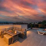 Апартаменты Luxury Elena - *